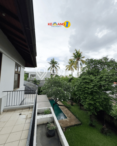 Jual Rumah Mewah Megah Dengan View Cantik di Kemang, Jakarta Selatan Jual Rumah Mewah Megah Dengan View Cantik di Kemang, Jakarta Selatan