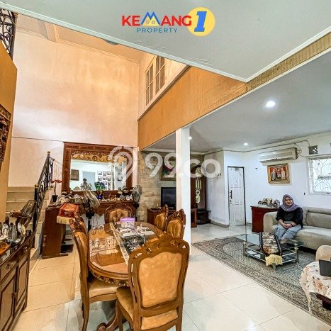 For Sale! Luxury House LT 345m2 Desain Elegan di Tanjung Barat For Sale! Luxury House LT 345m2 Desain Elegan di Tanjung Barat