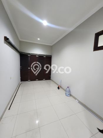 Jarang Ada! Rumah Sewa 4 Kamar Nyaman Siap Huni Pejaten Jarang Ada! Rumah Sewa 4 Kamar Nyaman Siap Huni Pejaten