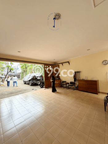 Hunian Elit LB 650m2 Siap Pakai Desain Elegan di Kemang, Jakarta Selatan Hunian Elit LB 650m2 Siap Pakai Desain Elegan di Kemang, Jakarta Selatan