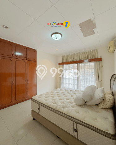 Hunian Ideal dengan LT 630m2 & LB 265m2 Dikontrakkan di Kemang Hunian Ideal dengan LT 630m2 & LB 265m2 Dikontrakkan di Kemang