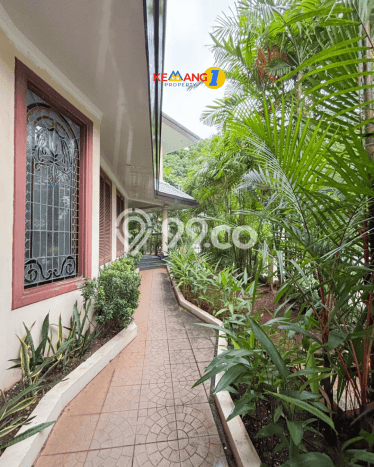 Ready to Use! Premium House LT 383m2 Desain Elegan di Pondok Indah Ready to Use! Premium House LT 383m2 Desain Elegan di Pondok Indah