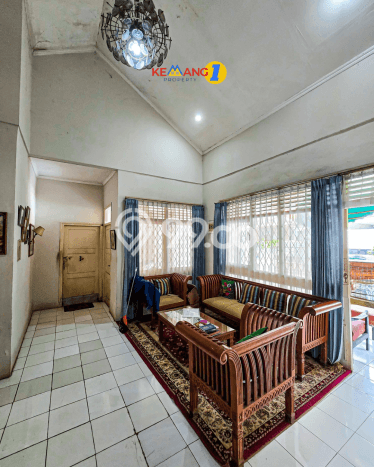 Dijual Rumah Premium dengan Fasilitas Sekitar Lengkap di Mampang Prapatan, Jakarta Selatan Dijual Rumah Premium dengan Fasilitas Sekitar Lengkap di Mampang Prapatan, Jakarta Selatan