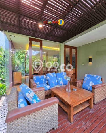 For Sale! Luxury House LT 525m2 Desain Elegan di Cipete For Sale! Luxury House LT 525m2 Desain Elegan di Cipete