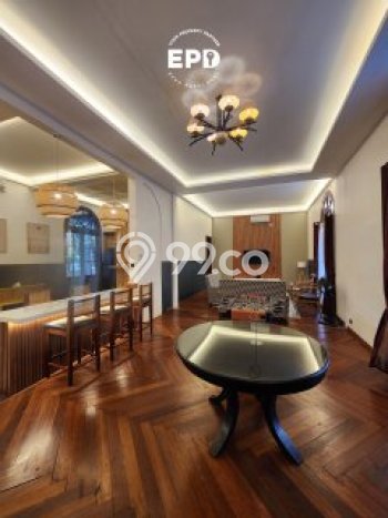 Rumah Eksklusif Siap Huni LT 694m2 di Cilandak, Jakarta Selatan Rumah Eksklusif Siap Huni LT 694m2 di Cilandak, Jakarta Selatan