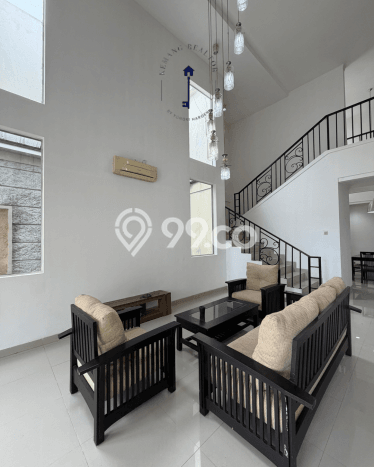 Hunian Elit LB 577m2 Siap Huni Desain Elegan di Kemang, Jakarta Selatan Hunian Elit LB 577m2 Siap Huni Desain Elegan di Kemang, Jakarta Selatan