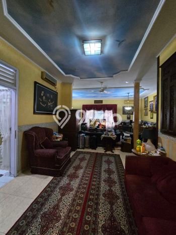 Siap Huni Rumah Mewah 5 Kamar di Kebayoran Lama Dekat ke Mana Pun Siap Huni Rumah Mewah 5 Kamar di Kebayoran Lama Dekat ke Mana Pun