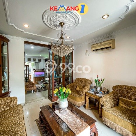 For Sale! Luxury House LT 345m2 Desain Elegan di Tanjung Barat For Sale! Luxury House LT 345m2 Desain Elegan di Tanjung Barat