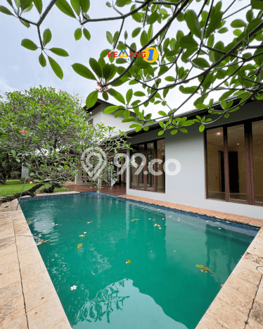 Jual Rumah Mewah Megah Dengan View Cantik di Kemang, Jakarta Selatan Jual Rumah Mewah Megah Dengan View Cantik di Kemang, Jakarta Selatan