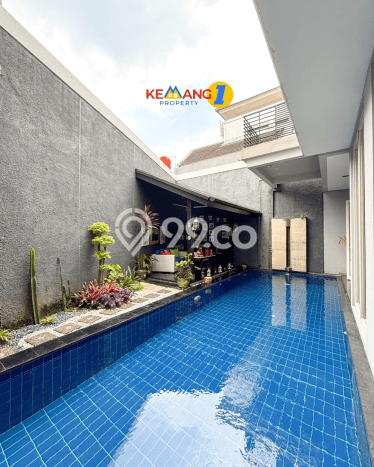 For Sale! Luxury House LT 228m2 Desain Elegan di Kemang For Sale! Luxury House LT 228m2 Desain Elegan di Kemang
