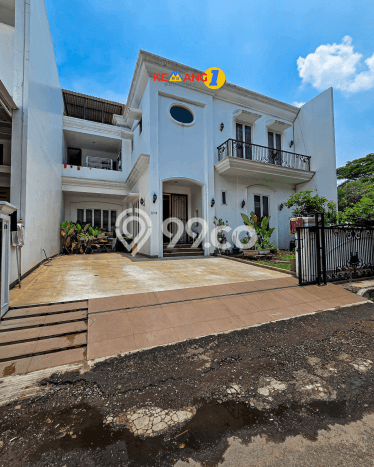 Rumah Luxury Modern Tanpa Renovasi di Green garden Jakarta Barat Rumah Luxury Modern Tanpa Renovasi di Green garden Jakarta Barat