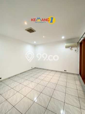 Rumah sewa siap huni 4 Kamar Tidur di Kemang, Jakarta Selatan Rumah sewa siap huni 4 Kamar Tidur di Kemang, Jakarta Selatan