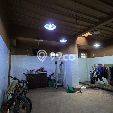 Dijual Rumah Luas Megah Dengan View Cantik di Srengseng, Jakarta Barat Dijual Rumah Luas Megah Dengan View Cantik di Srengseng, Jakarta Barat