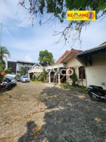 Rumah Elit LB 300m2 Siap Huni Desain Elegan di Pejaten, Jakarta Selatan Rumah Elit LB 300m2 Siap Huni Desain Elegan di Pejaten, Jakarta Selatan