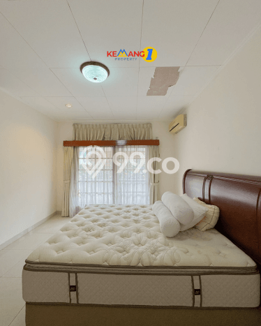 Hunian Ideal dengan LT 630m2 & LB 265m2 Dikontrakkan di Kemang Hunian Ideal dengan LT 630m2 & LB 265m2 Dikontrakkan di Kemang