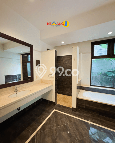 Jual Rumah Mewah Megah Dengan View Cantik di Kemang, Jakarta Selatan Jual Rumah Mewah Megah Dengan View Cantik di Kemang, Jakarta Selatan