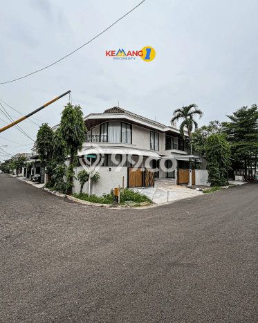 Hunian Mewah LB 345m2 Siap Pakai Desain Elegan di Pondok Indah, Jakarta Selatan Hunian Mewah LB 345m2 Siap Pakai Desain Elegan di Pondok Indah, Jakarta Selatan