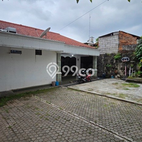 Dijual Rumah Luas Megah Dengan View Cantik di Srengseng, Jakarta Barat Dijual Rumah Luas Megah Dengan View Cantik di Srengseng, Jakarta Barat