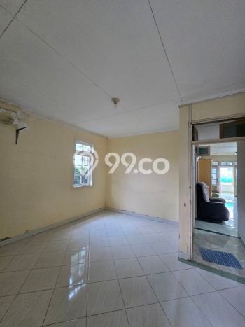 For Sale Rumah 4 Kamar Lokasi Strategis Nyaman dan Strategis di Kebon Jeruk For Sale Rumah 4 Kamar Lokasi Strategis Nyaman dan Strategis di Kebon Jeruk