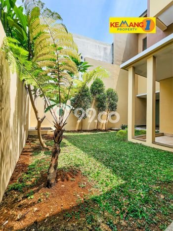 Rumah Luxury Modern Siap Huni di Kemang Jakarta Selatan Rumah Luxury Modern Siap Huni di Kemang Jakarta Selatan
