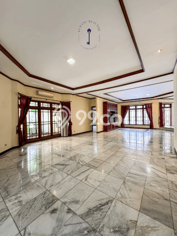 Ready to Use! Luxury House LT 835m2 Desain Modern di Kemang Ready to Use! Luxury House LT 835m2 Desain Modern di Kemang