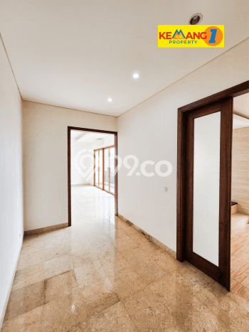 Hunian Elit LB 400m2 Siap Huni Desain Elegan di Kemang, Jakarta Selatan Hunian Elit LB 400m2 Siap Huni Desain Elegan di Kemang, Jakarta Selatan