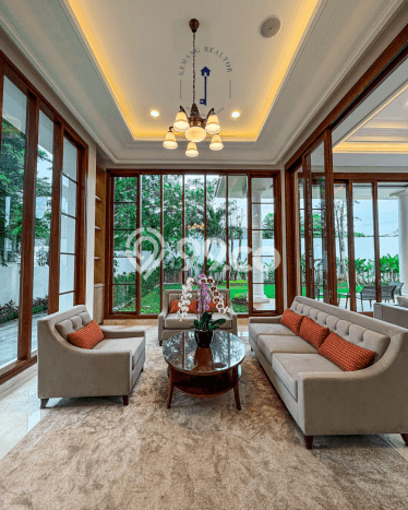 Jual Rumah Luas Megah Dengan View Eksklusif di Kemang, Jakarta Selatan Jual Rumah Luas Megah Dengan View Eksklusif di Kemang, Jakarta Selatan