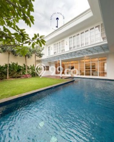 Rumah Elit Modern Tanpa Renovasi di Kemang Jakarta Selatan Rumah Elit Modern Tanpa Renovasi di Kemang Jakarta Selatan