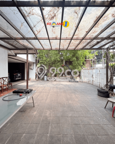 For Sale! Luxury House LT 1000m2 Desain Elegan di Kemang For Sale! Luxury House LT 1000m2 Desain Elegan di Kemang