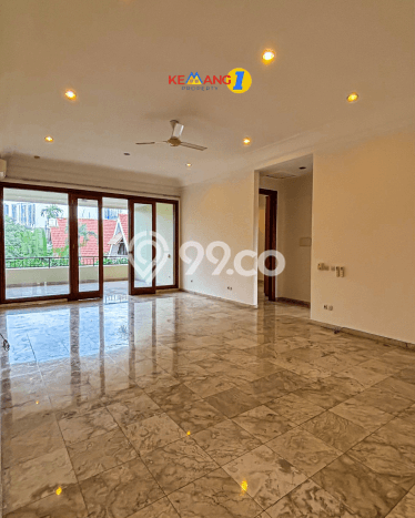 Sewa Rumah Nyaman di Kemang LT 550m2 / LB 450m2 Siap Huni Sewa Rumah Nyaman di Kemang LT 550m2 / LB 450m2 Siap Huni
