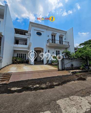 Rumah Luxury Modern Tanpa Renovasi di Green garden Jakarta Barat Rumah Luxury Modern Tanpa Renovasi di Green garden Jakarta Barat