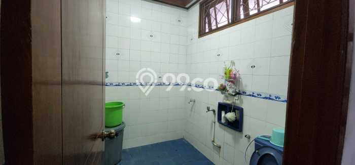 Dijual Rumah Premium dengan Fasilitas Sekitar Komplit di Kebon Jeruk, Jakarta Barat Dijual Rumah Premium dengan Fasilitas Sekitar Komplit di Kebon Jeruk, Jakarta Barat