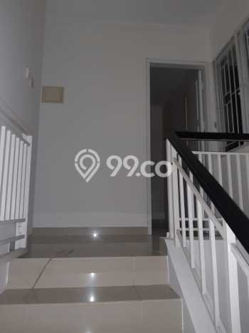Dijual Hunian Rumah Terawat 4 Kamar di Gading Serpong, Tangerang Dijual Hunian Rumah Terawat 4 Kamar di Gading Serpong, Tangerang