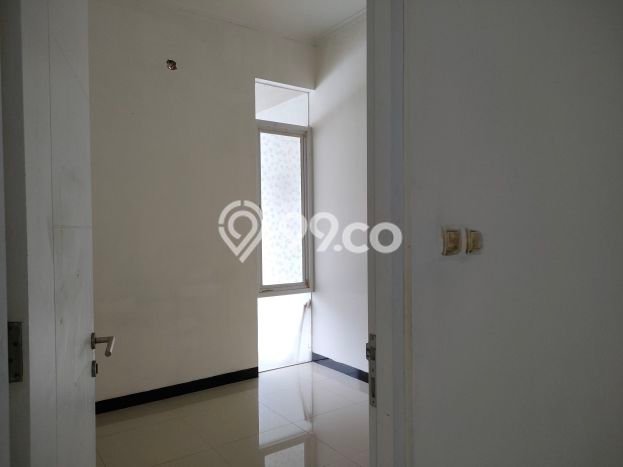 Rumah di Taman Kopo Indah, 2 KM, View Indah, Luas 153m² Bangunan 110m² Rumah di Taman Kopo Indah, 2 KM, View Indah, Luas 153m² Bangunan 110m²