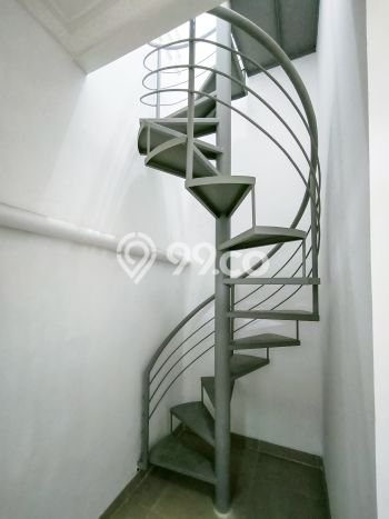 Dijual Rumah Premium dengan Fasilitas Sekitar Komplit di Batununggal, Bandung Dijual Rumah Premium dengan Fasilitas Sekitar Komplit di Batununggal, Bandung