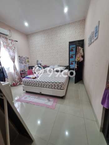 Ready to Use! Luxury House LT 226m2 Desain Modern di Taman Kopo Indah Ready to Use! Luxury House LT 226m2 Desain Modern di Taman Kopo Indah