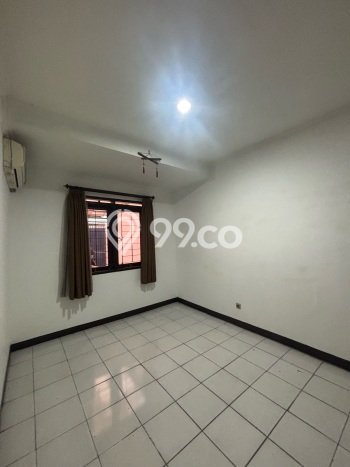 Sewa Rumah Harga Terjangkau di Taman Holis Indah Bandung Punya 3 Kamar Tidur Sewa Rumah Harga Terjangkau di Taman Holis Indah Bandung Punya 3 Kamar Tidur