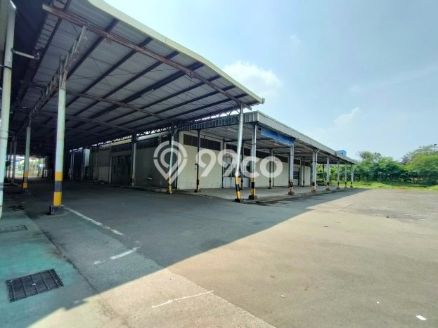 Untuk Dijual! Gudang di Cikarang Bekasi LT 27000m2 / LB 12000m2 Kawasan Bisnis Untuk Dijual! Gudang di Cikarang Bekasi LT 27000m2 / LB 12000m2 Kawasan Bisnis