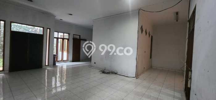 Ruko di , Luas 800m2m², Jalan Utama, Lokasi Ramai Ruko di , Luas 800m2m², Jalan Utama, Lokasi Ramai