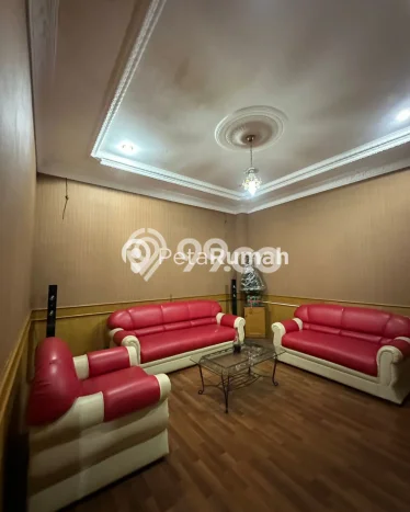 BISNIS POTENSIAL! Vila Kawasan Medan Barat, Luas 210m2m², ROI Tinggi BISNIS POTENSIAL! Vila Kawasan Medan Barat, Luas 210m2m², ROI Tinggi