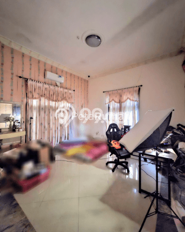 Lokasi strategis! Rumah siap huni dikontrakkan di Medan Sunggal LB 260m2 Lokasi strategis! Rumah siap huni dikontrakkan di Medan Sunggal LB 260m2
