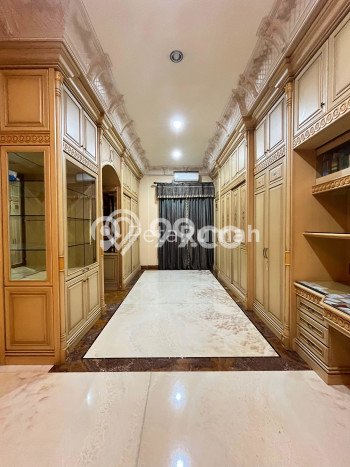 Properti Potensial! Vila di Medan Polonia, Luas 230m2m², Area Premium dengan nilai tinggi Properti Potensial! Vila di Medan Polonia, Luas 230m2m², Area Premium dengan nilai tinggi