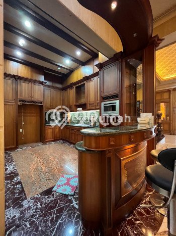 Properti Potensial! Vila di Medan Polonia, Luas 230m2m², Area Premium dengan nilai tinggi Properti Potensial! Vila di Medan Polonia, Luas 230m2m², Area Premium dengan nilai tinggi
