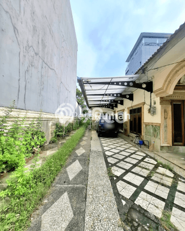 Lokasi strategis! Rumah siap huni dikontrakkan di Medan Sunggal LB 260m2 Lokasi strategis! Rumah siap huni dikontrakkan di Medan Sunggal LB 260m2