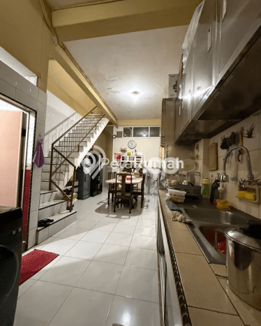 Lokasi Strategis! Dijual Ruko Bisnis di Medan Petisah, Medan Kondisi Baik Lokasi Strategis! Dijual Ruko Bisnis di Medan Petisah, Medan Kondisi Baik