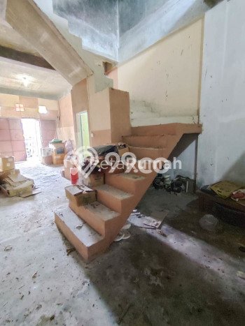 Unit Ruko Dijual di Medan Maimun Medan Luas Tanah 60m2, Luas Bangunan 210m2 Unit Ruko Dijual di Medan Maimun Medan Luas Tanah 60m2, Luas Bangunan 210m2