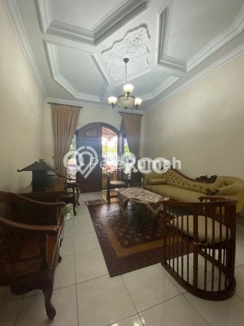 Vila Kawasan Medan Sunggal, Luas 340m2m², Dekat Mudah Pusat Kota Vila Kawasan Medan Sunggal, Luas 340m2m², Dekat Mudah Pusat Kota