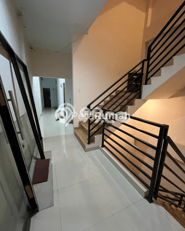 Untuk Dijual Ruko di Medan Timur Medan LT 144m2 / LB 504m2 Untuk Dijual Ruko di Medan Timur Medan LT 144m2 / LB 504m2