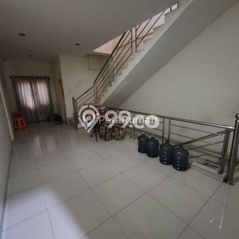 Ruko Bagus LT 88m2 LB 224m2 Dijual di Medan Timur Medan Ruko Bagus LT 88m2 LB 224m2 Dijual di Medan Timur Medan
