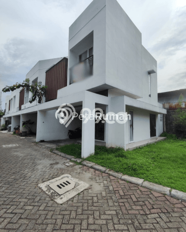 AREA PREMIUM! Vila di Medan Sunggal, Area 216m2m², Akses ke fasilitas umum AREA PREMIUM! Vila di Medan Sunggal, Area 216m2m², Akses ke fasilitas umum